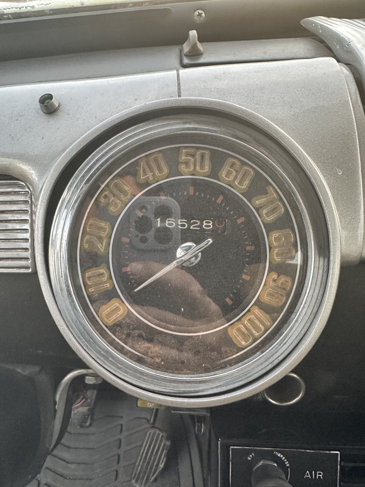 Ford-Super-Deluxe-1946-Sedan-15