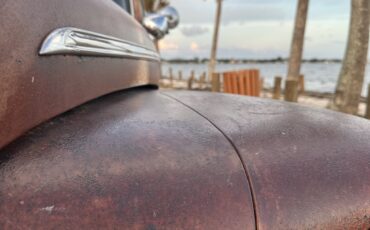 Ford-Super-Deluxe-1946-Sedan-7