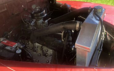 Ford-Super-deluxe-1946-Red-Tan-12