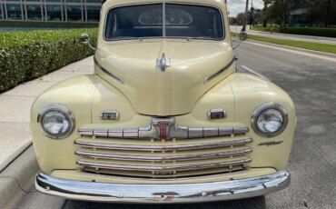 Ford-Super-deluxe-1946-Yellow-Blue