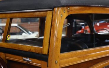 Ford-Super-deluxe-1948-Burgundy-Brown-10