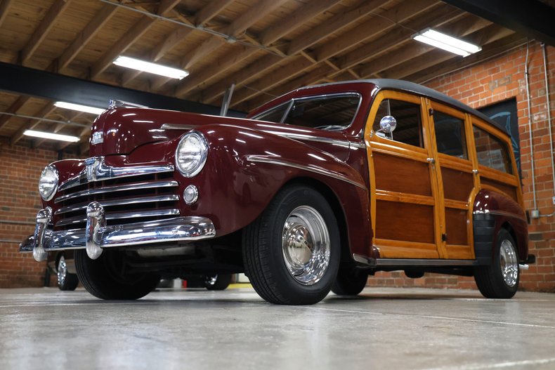 Ford-Super-deluxe-1948-Burgundy-Brown-11