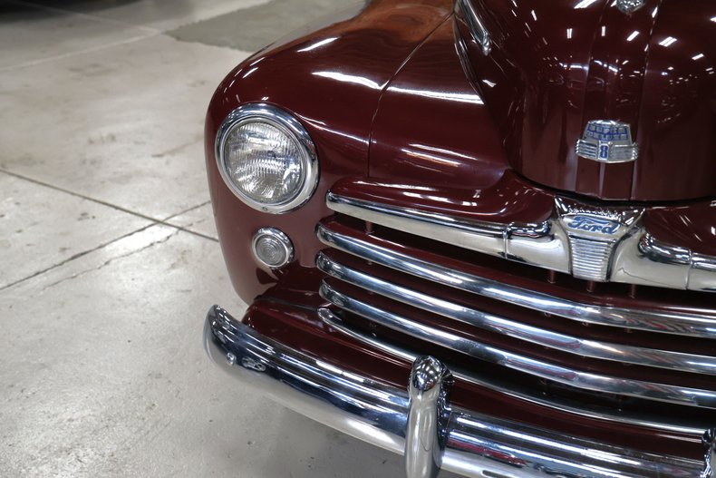 Ford-Super-deluxe-1948-Burgundy-Brown-14