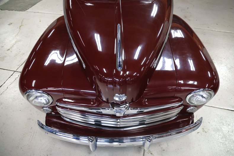 Ford-Super-deluxe-1948-Burgundy-Brown-16