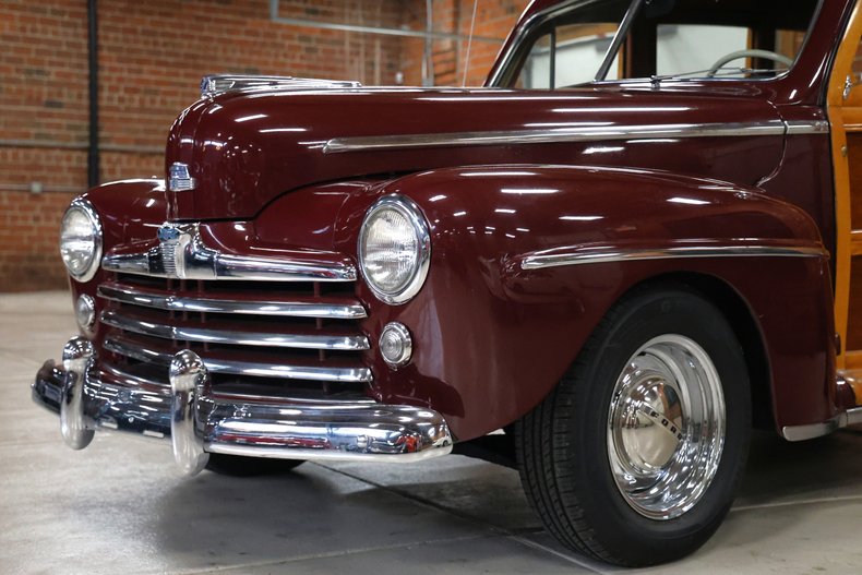 Ford-Super-deluxe-1948-Burgundy-Brown-17