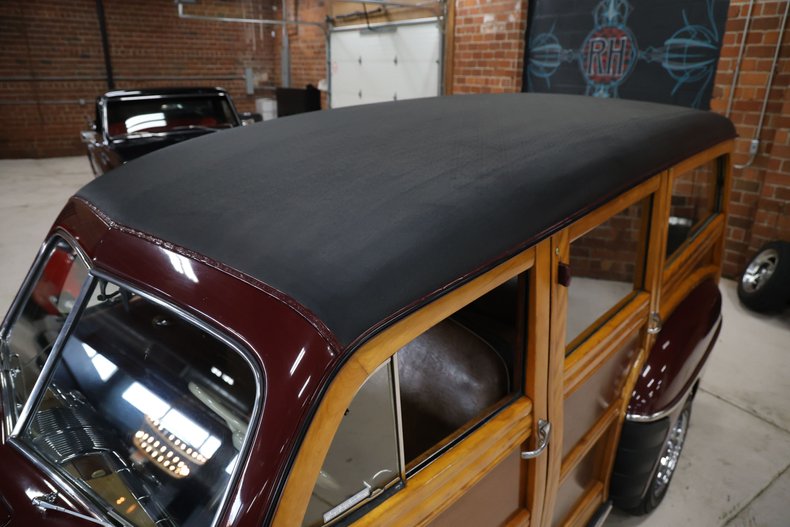 Ford-Super-deluxe-1948-Burgundy-Brown-27