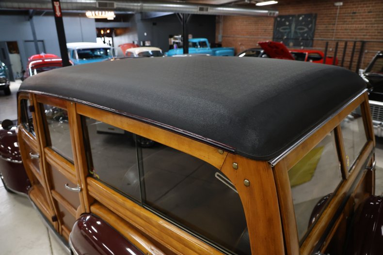 Ford-Super-deluxe-1948-Burgundy-Brown-28