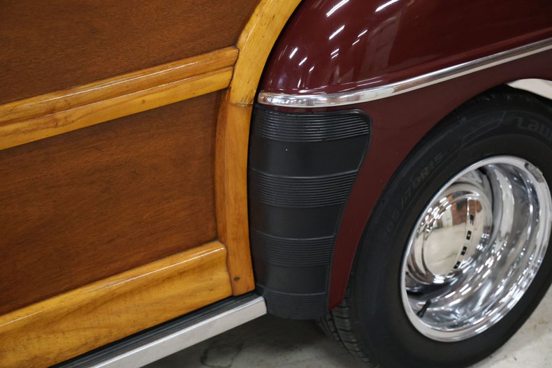 Ford-Super-deluxe-1948-Burgundy-Brown-39