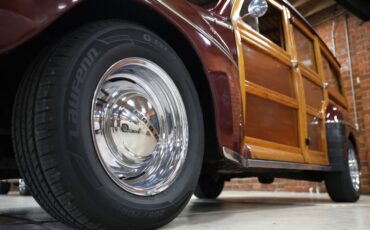 Ford-Super-deluxe-1948-Burgundy-Brown-41