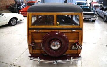 Ford-Super-deluxe-1948-Burgundy-Brown-46