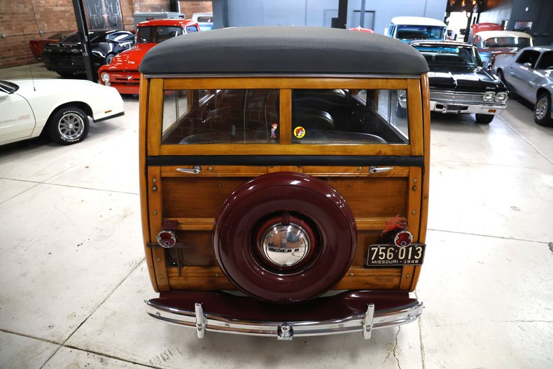 Ford-Super-deluxe-1948-Burgundy-Brown-46