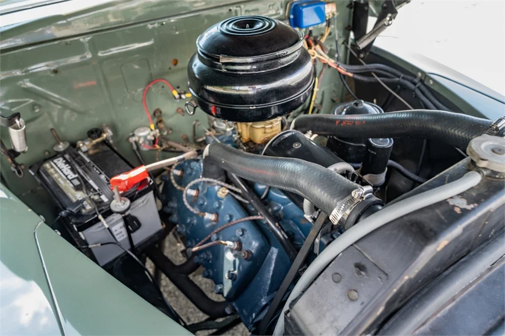 Ford-Super-deluxe-1948-Green-White-28