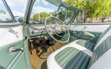 Ford-Super-deluxe-1948-Green-White-8
