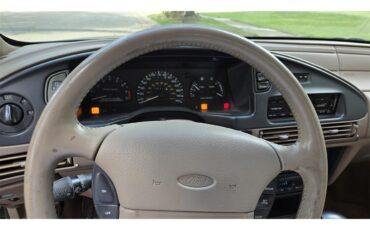 Ford-Taurus-1995-Emerald-Green-Tan-3