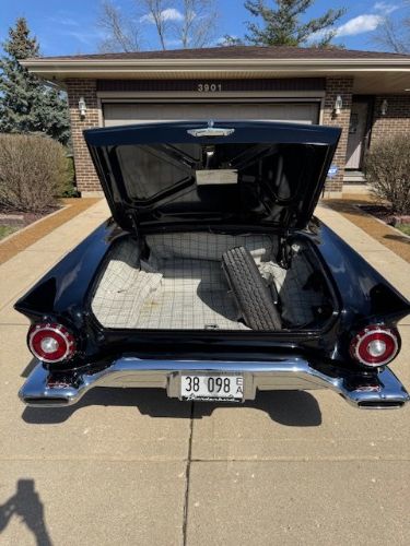 Ford-Thunderbird-1957-Black-BlackWhite-5