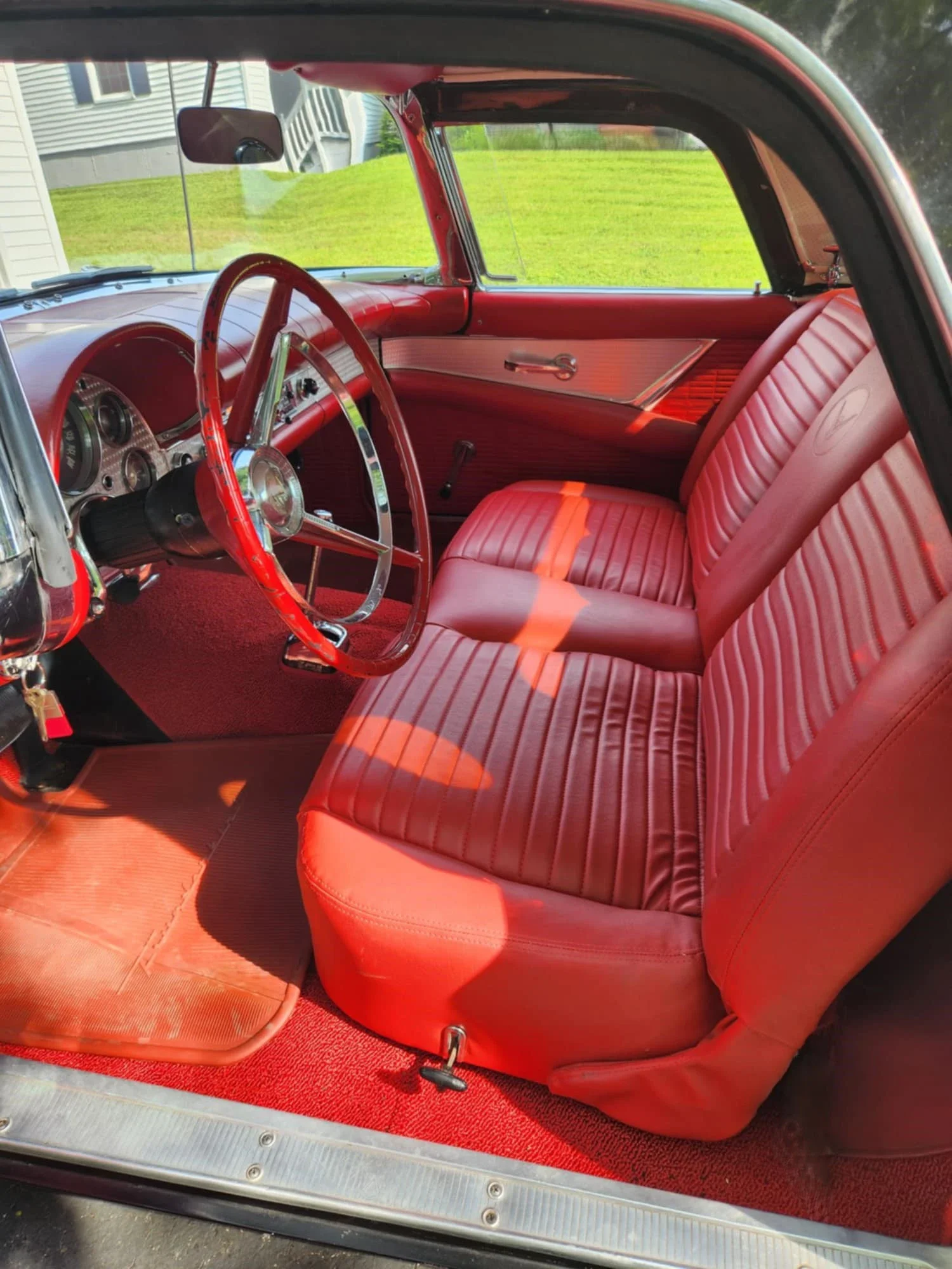 Ford-Thunderbird-1957-Black-Red-1