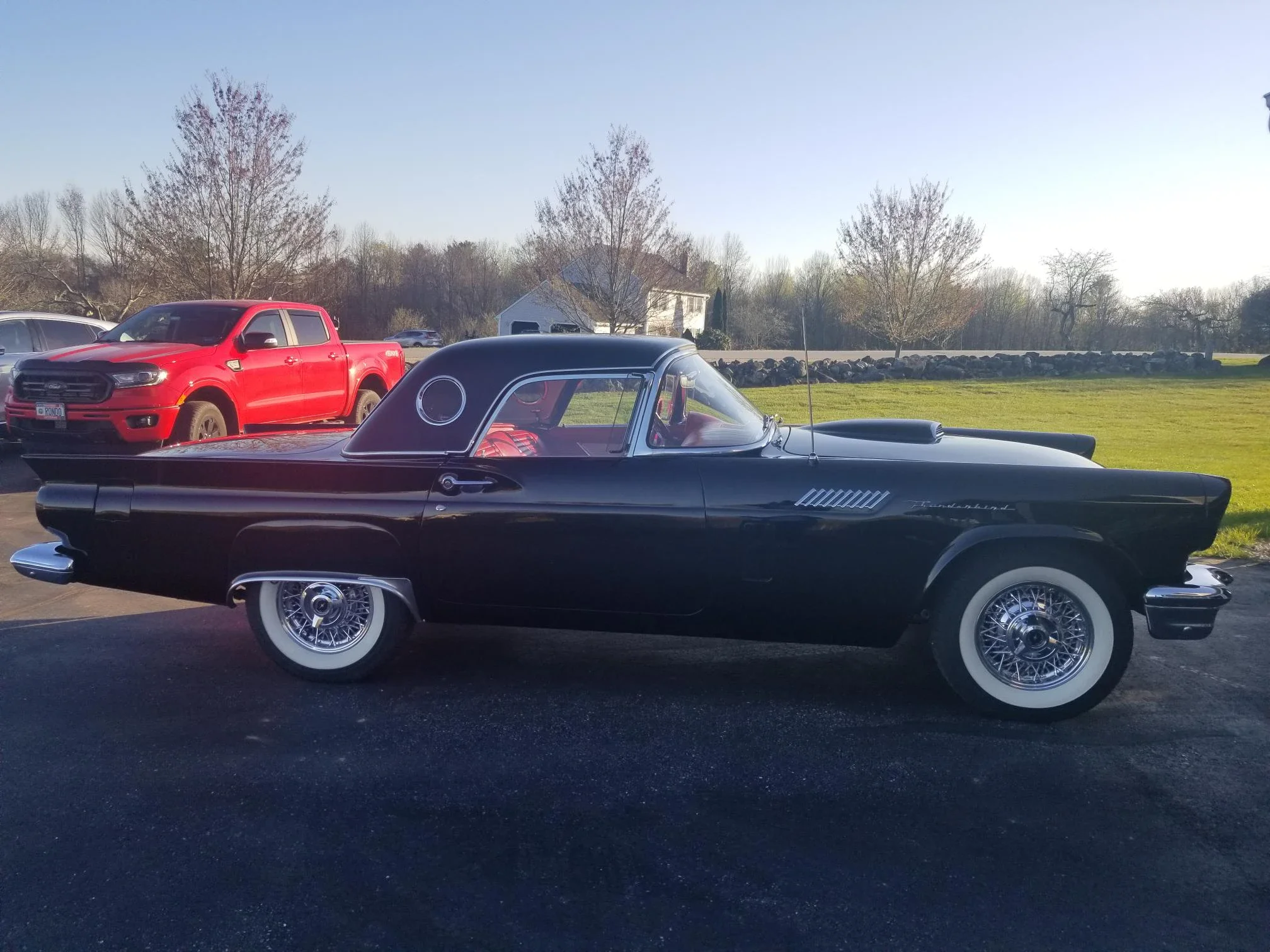Ford-Thunderbird-1957-Black-Red-11