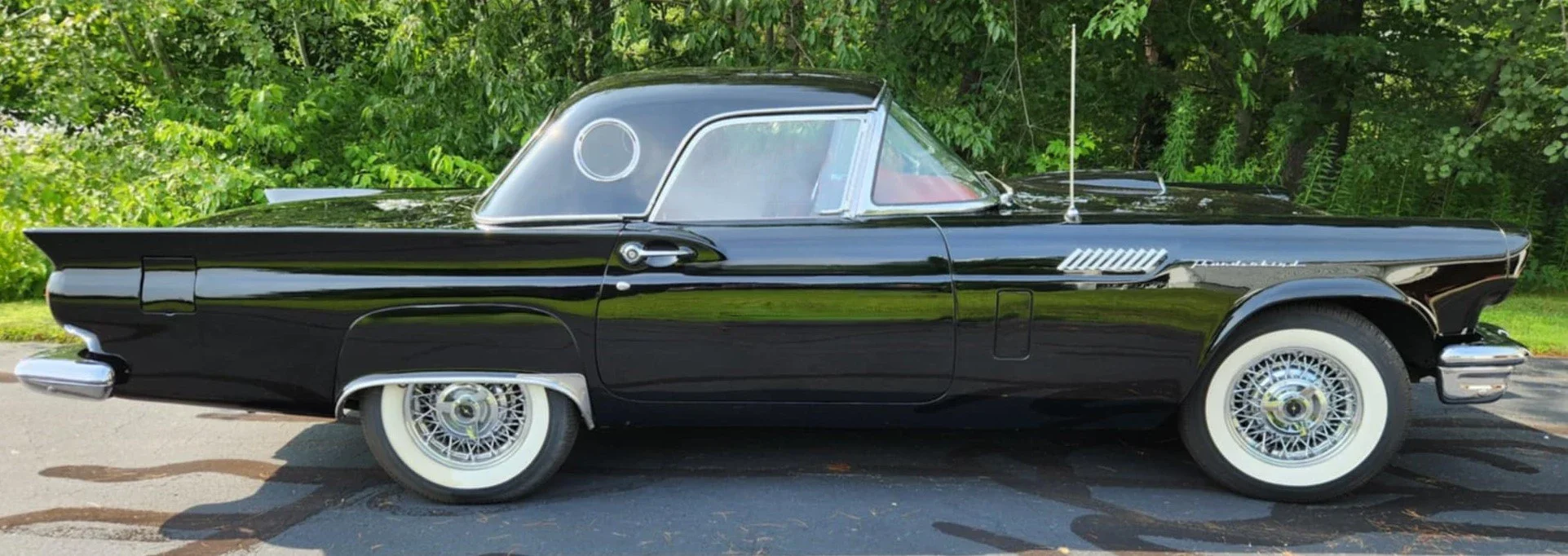 Ford-Thunderbird-1957-Black-Red-13