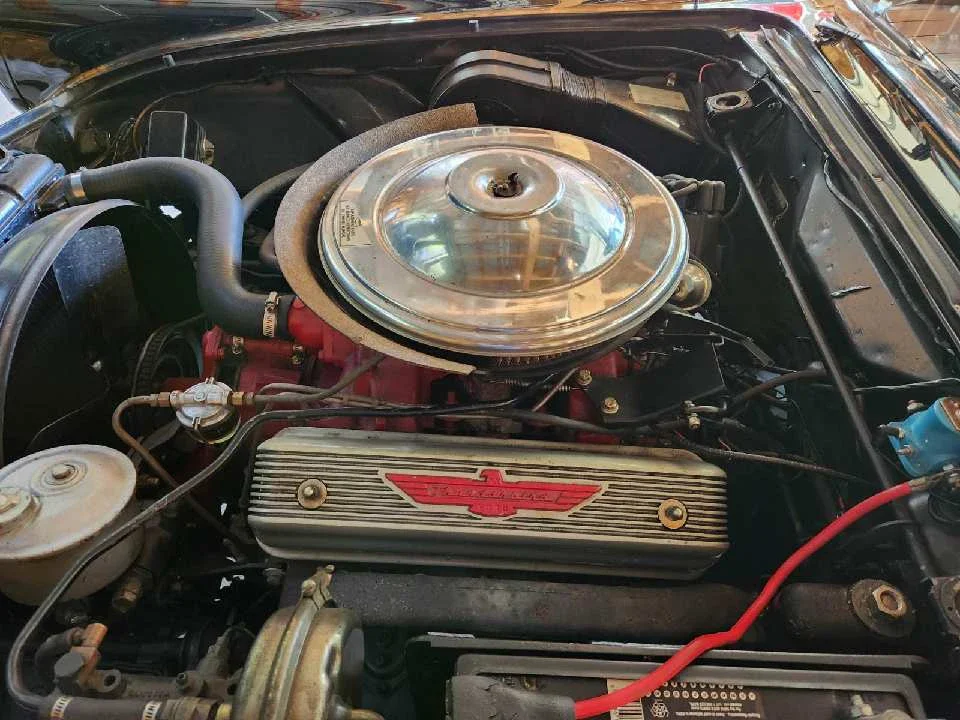 Ford-Thunderbird-1957-Black-Red-4