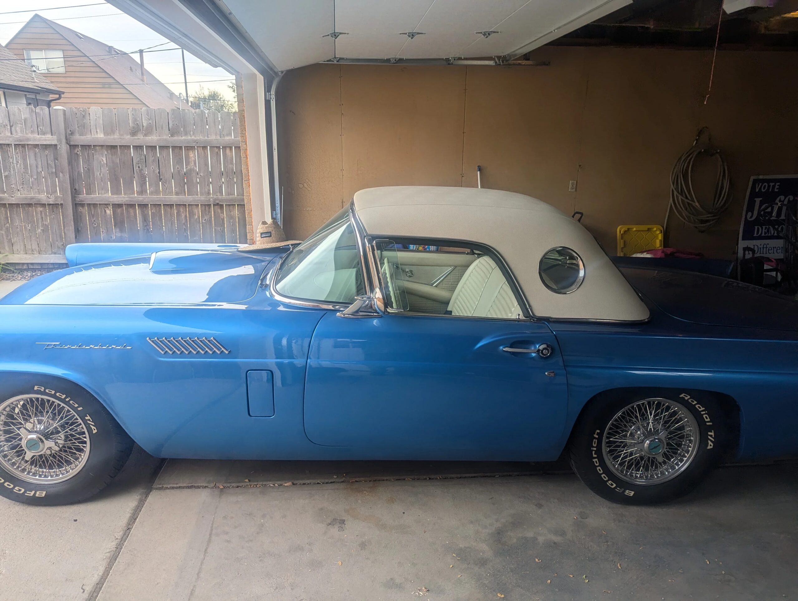 Ford-Thunderbird-1957-Blue-White-2
