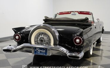 Ford-Thunderbird-1957-Convertible-11
