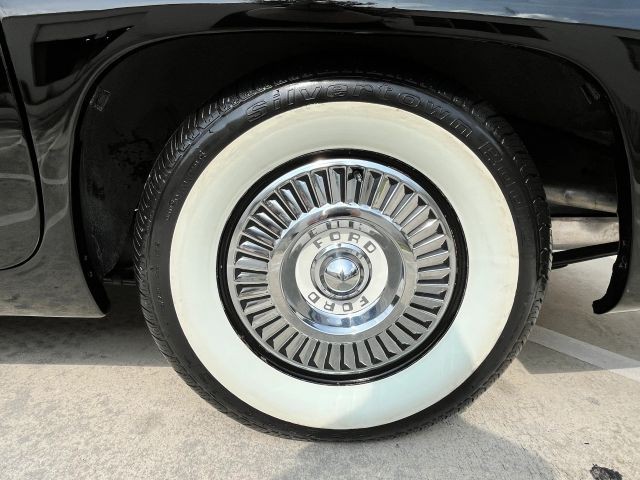 Ford-Thunderbird-1957-Convertible-13