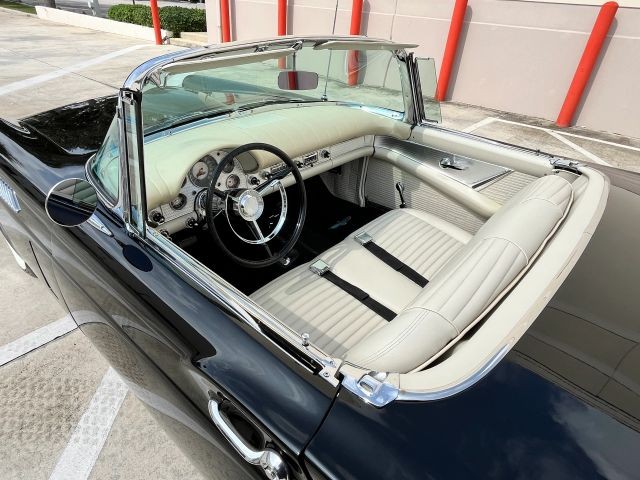 Ford-Thunderbird-1957-Convertible-14