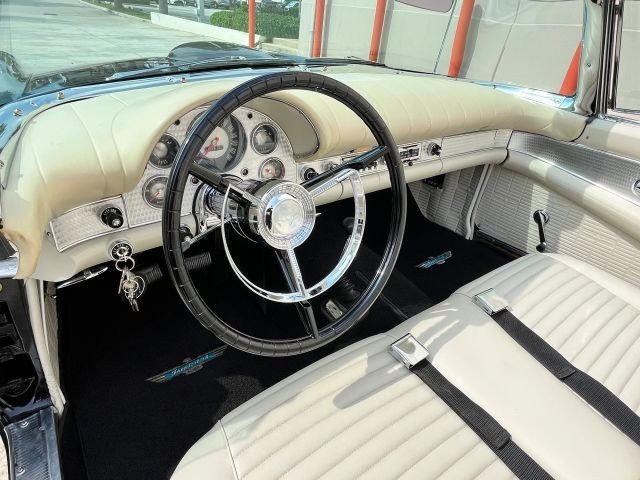 Ford-Thunderbird-1957-Convertible-15