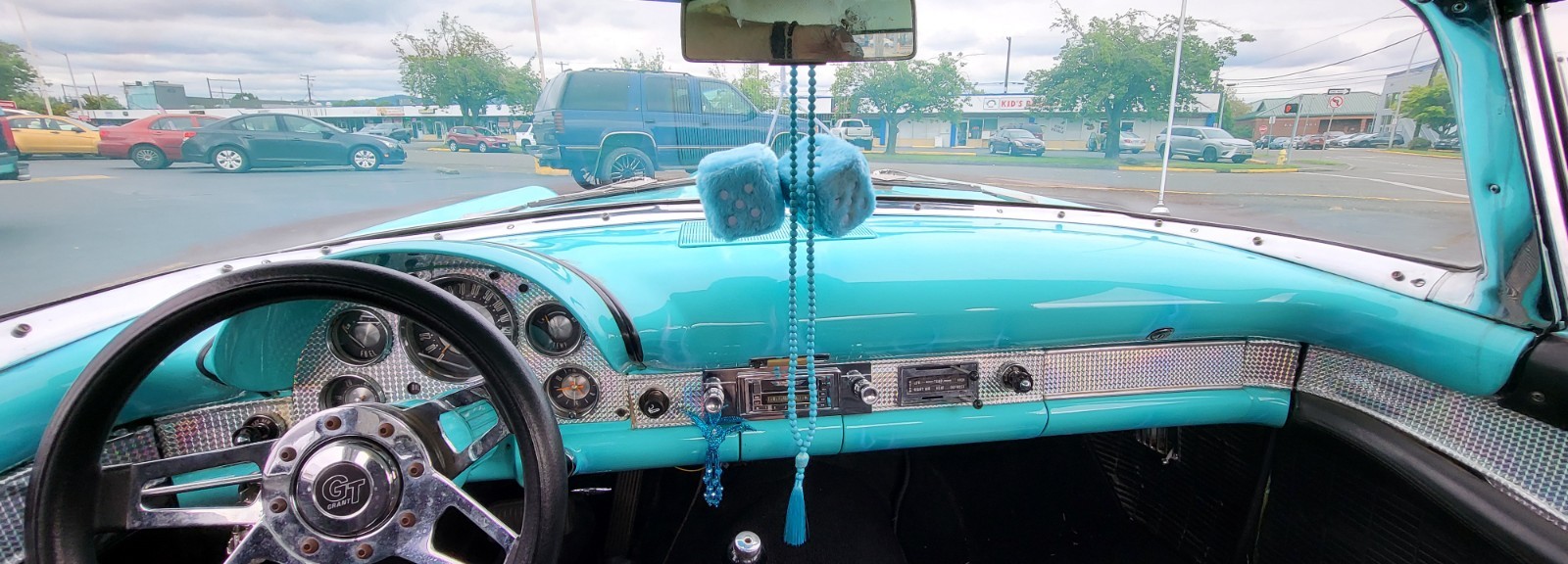 Ford-Thunderbird-1957-Convertible-15