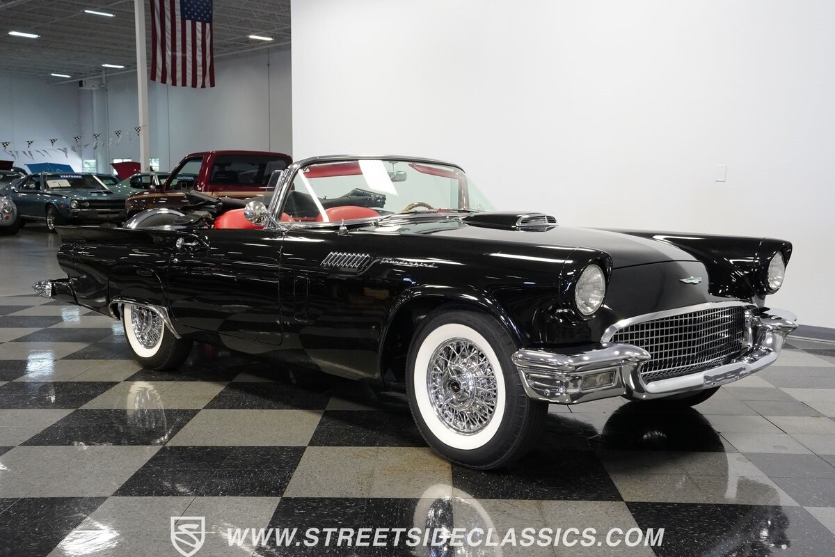Ford-Thunderbird-1957-Convertible-16