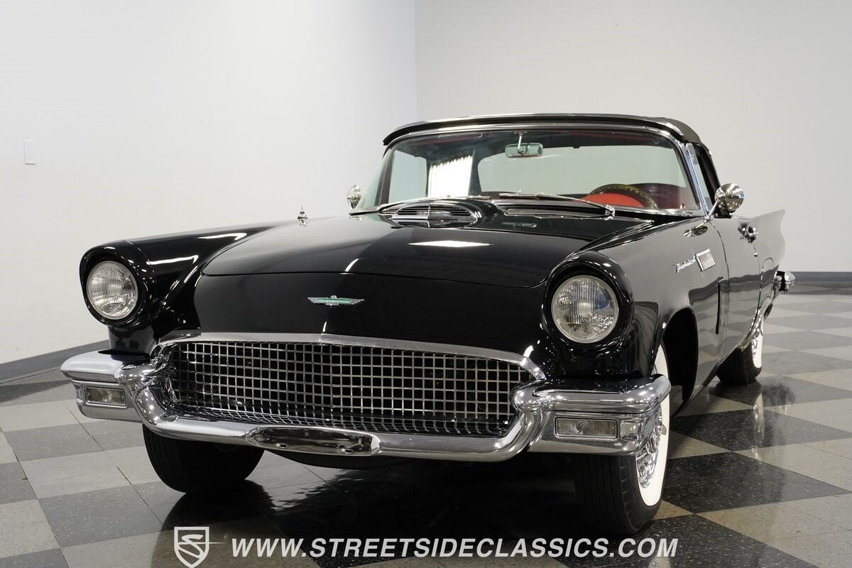 Ford-Thunderbird-1957-Convertible-18