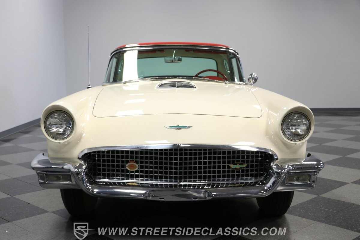 Ford-Thunderbird-1957-Convertible-19