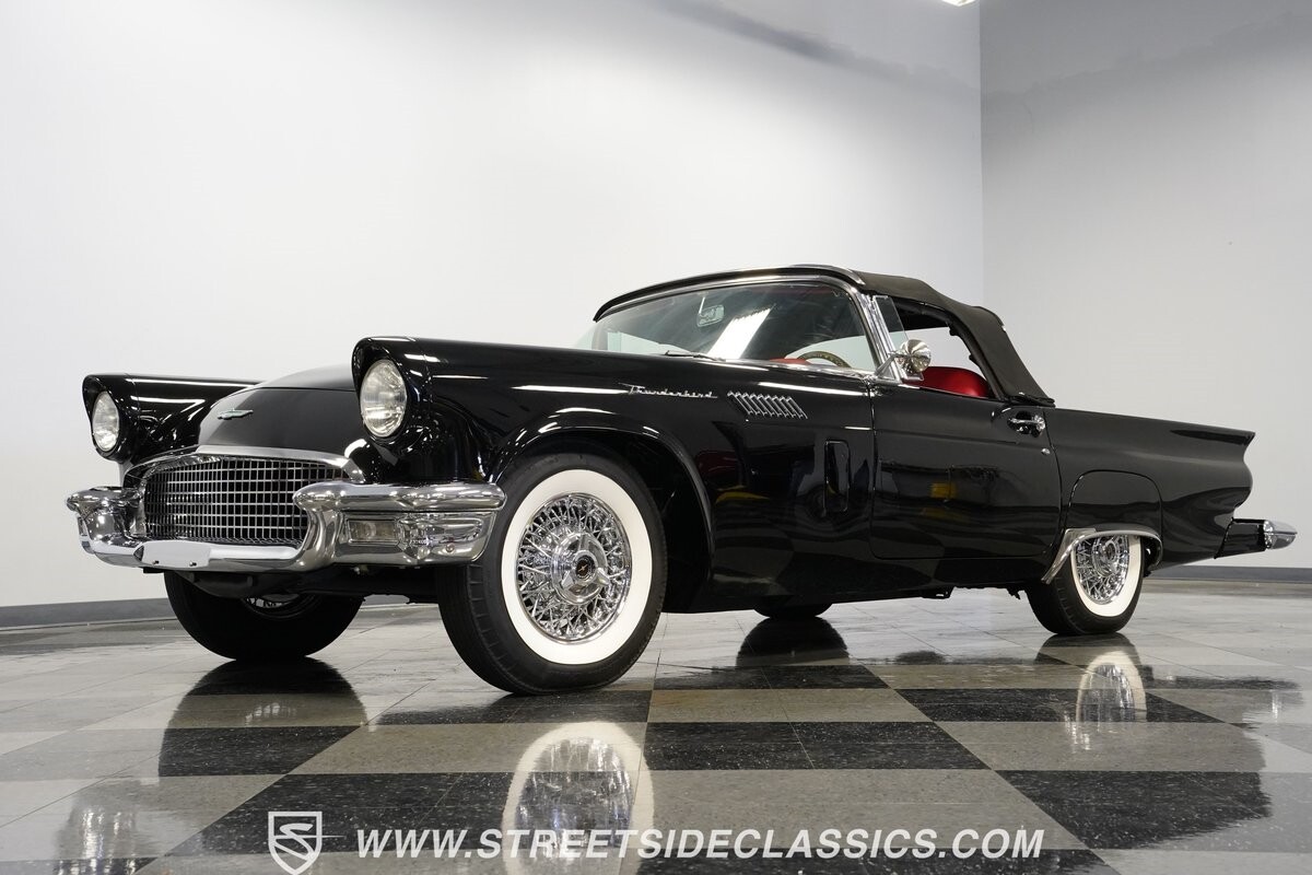 Ford-Thunderbird-1957-Convertible-21