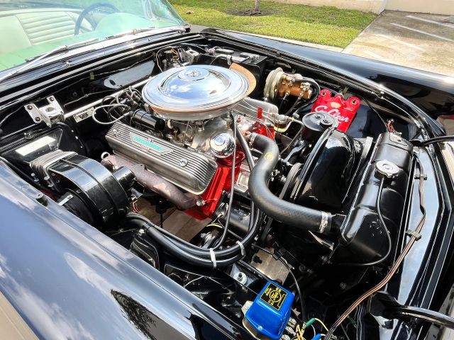 Ford-Thunderbird-1957-Convertible-23