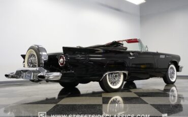 Ford-Thunderbird-1957-Convertible-27