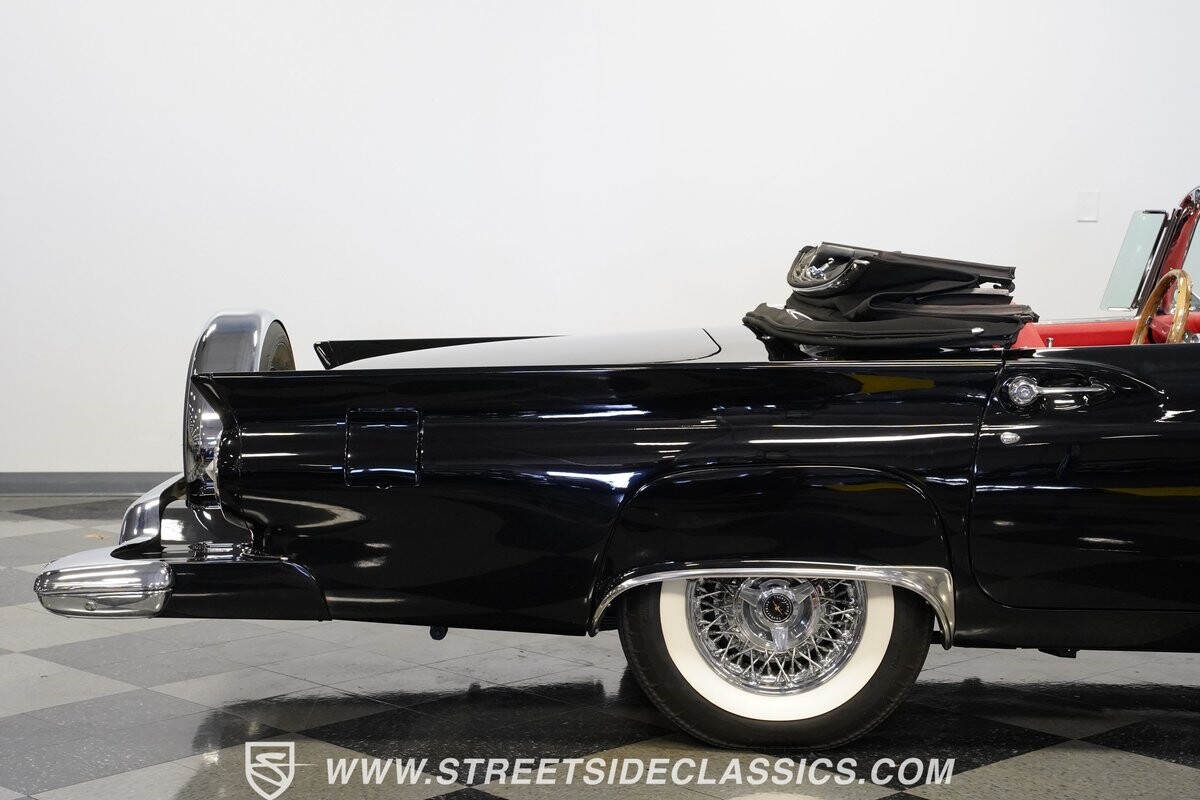 Ford-Thunderbird-1957-Convertible-29