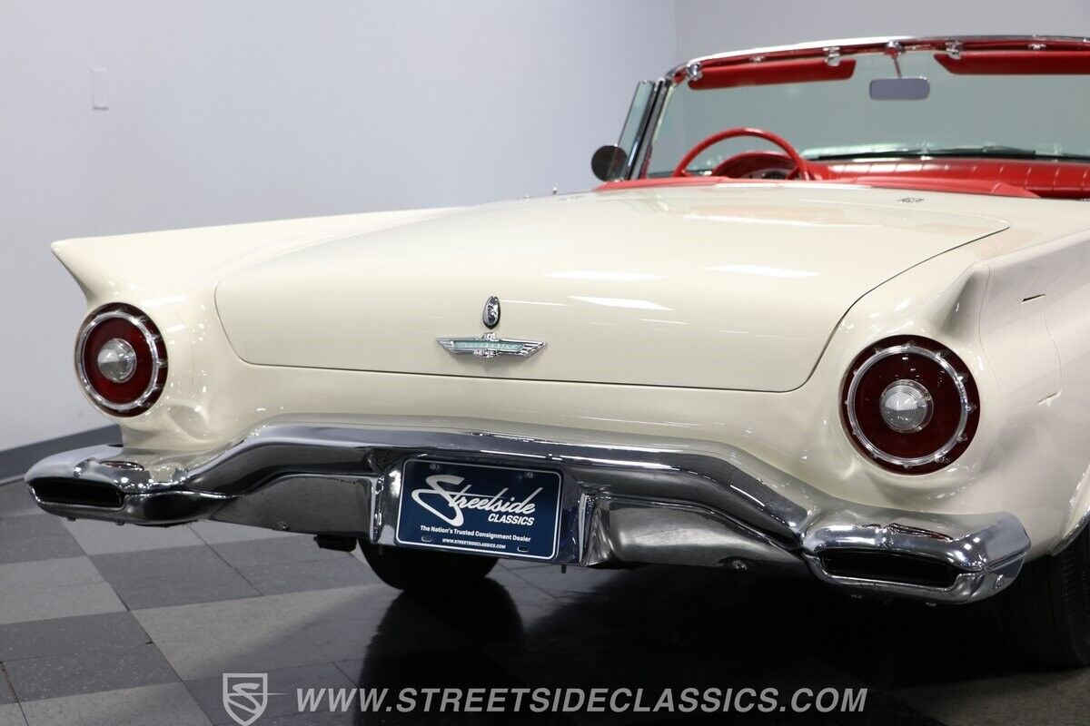 Ford-Thunderbird-1957-Convertible-30
