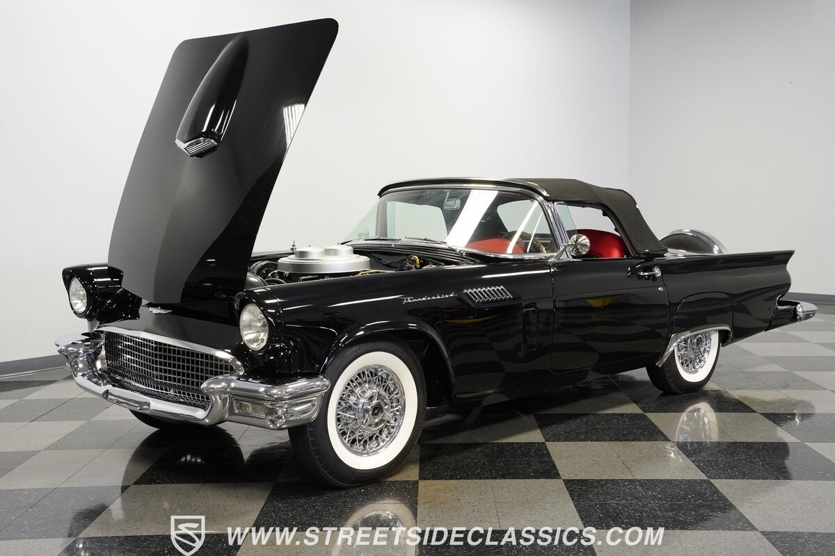 Ford-Thunderbird-1957-Convertible-31