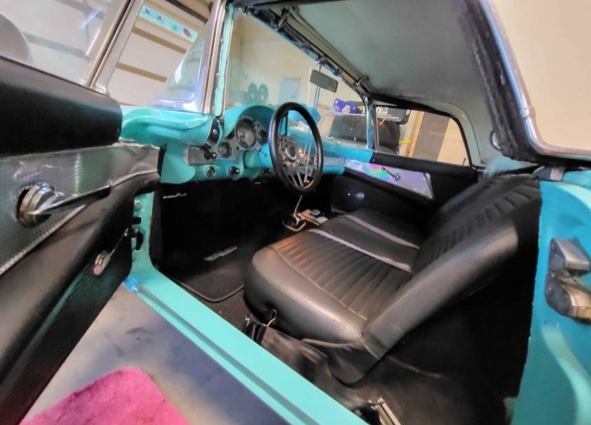 Ford-Thunderbird-1957-Convertible-4