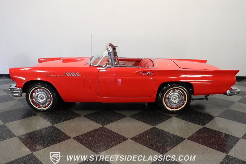 Ford-Thunderbird-1957-Flame-Red-Flame-Red