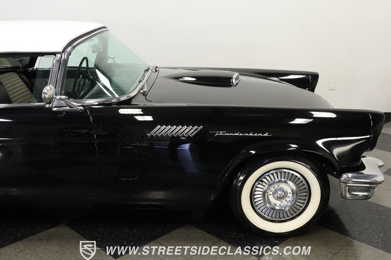 Ford-Thunderbird-1957-Raven-Black-BlackWhite-35