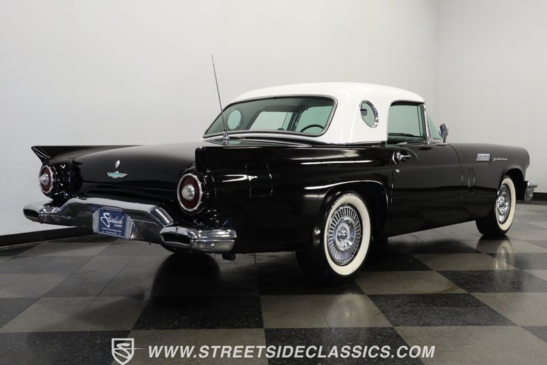 Ford-Thunderbird-1957-Raven-Black-BlackWhite-49