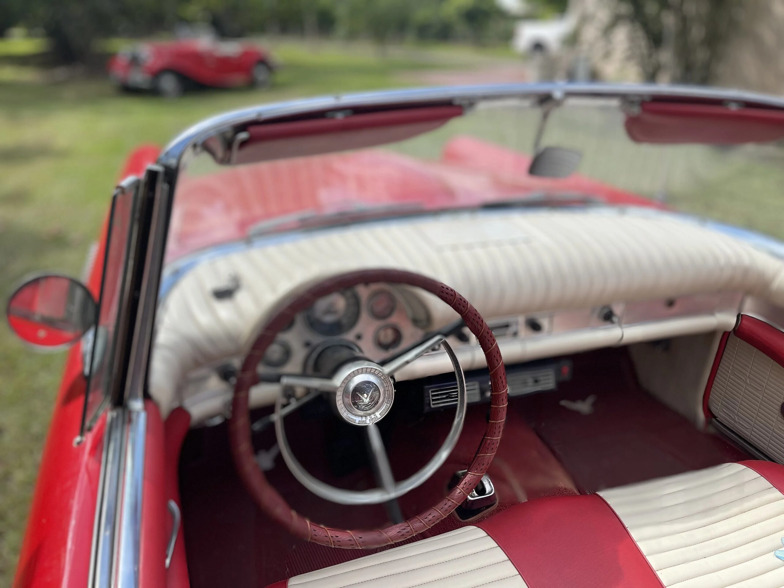 Ford-Thunderbird-1957-Red-White-7