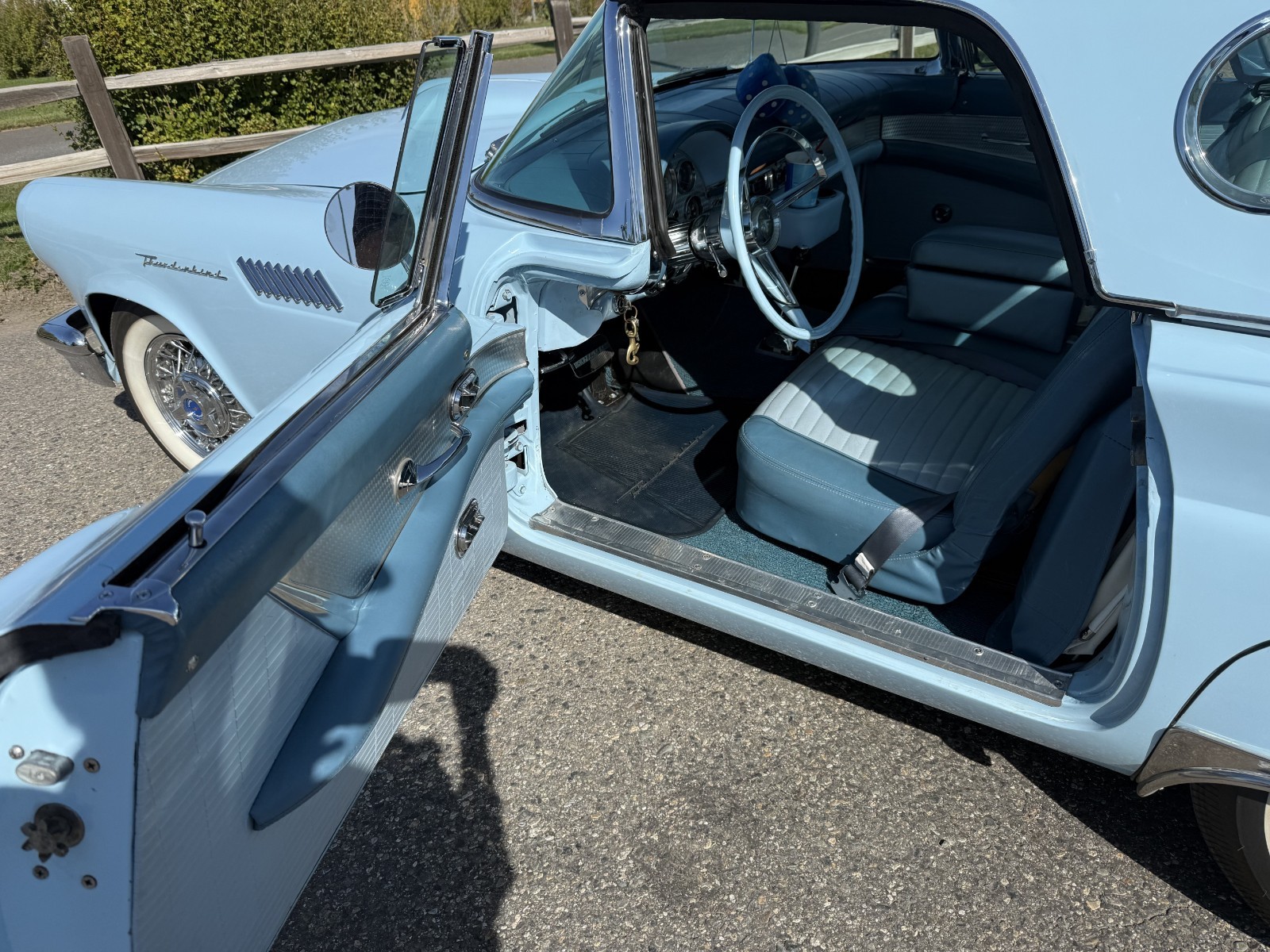 Ford-Thunderbird-1957-hardtopconvertible-18