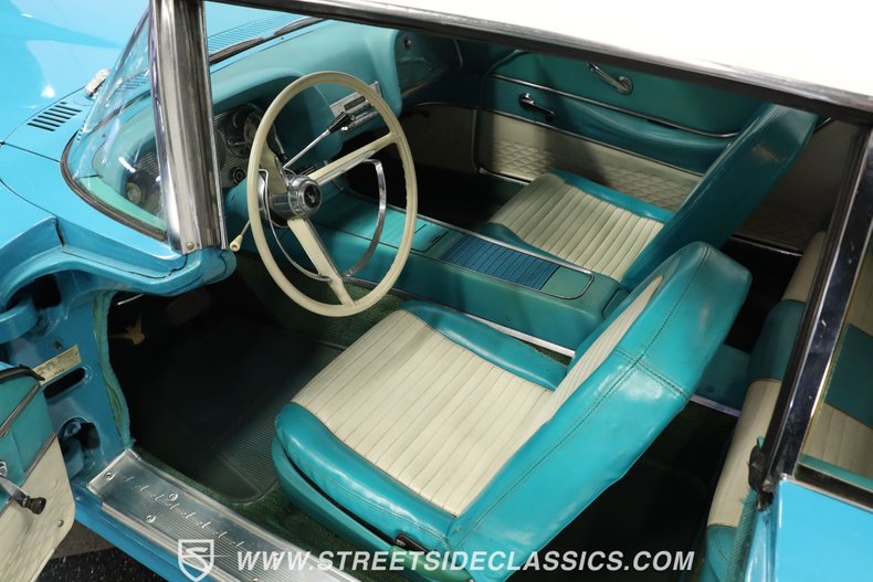 Ford-Thunderbird-1958-Turquoise-Turquoise-2
