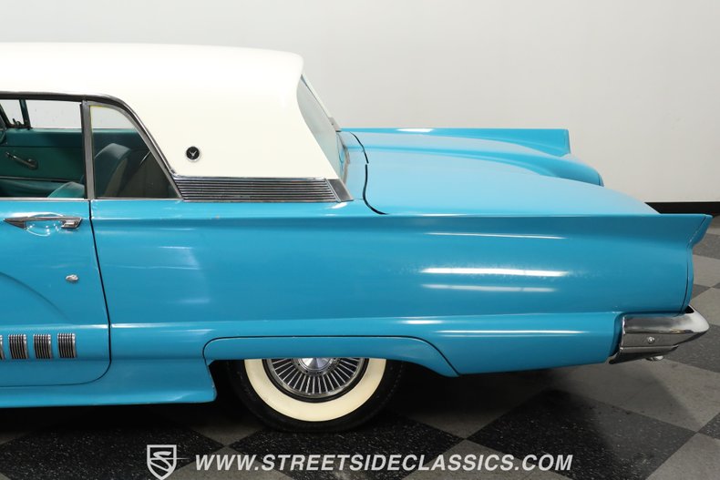 Ford-Thunderbird-1958-Turquoise-Turquoise-21
