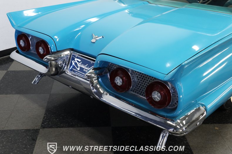 Ford-Thunderbird-1958-Turquoise-Turquoise-22