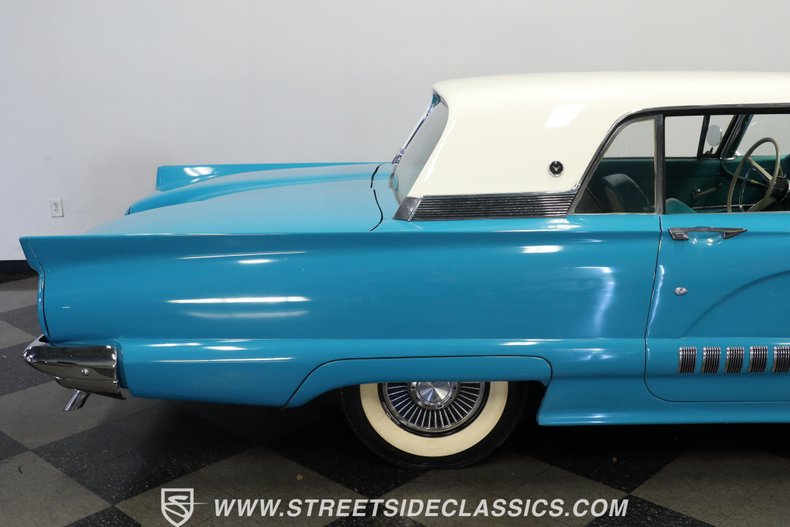 Ford-Thunderbird-1958-Turquoise-Turquoise-24