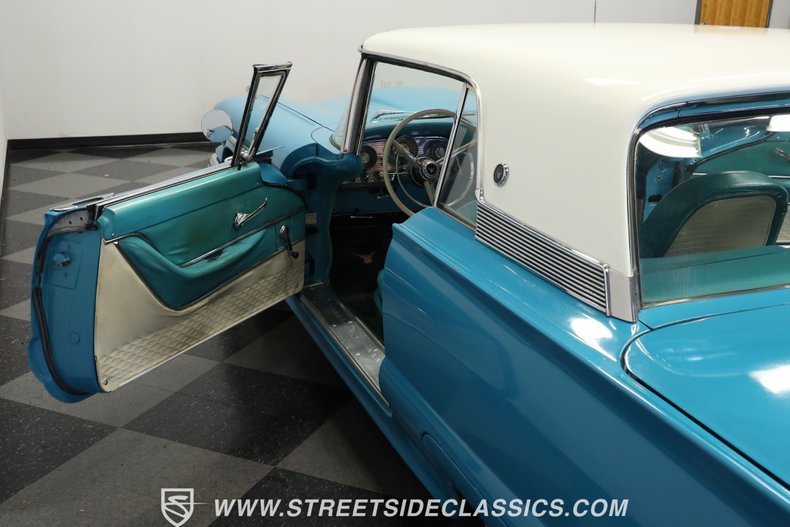 Ford-Thunderbird-1958-Turquoise-Turquoise-29
