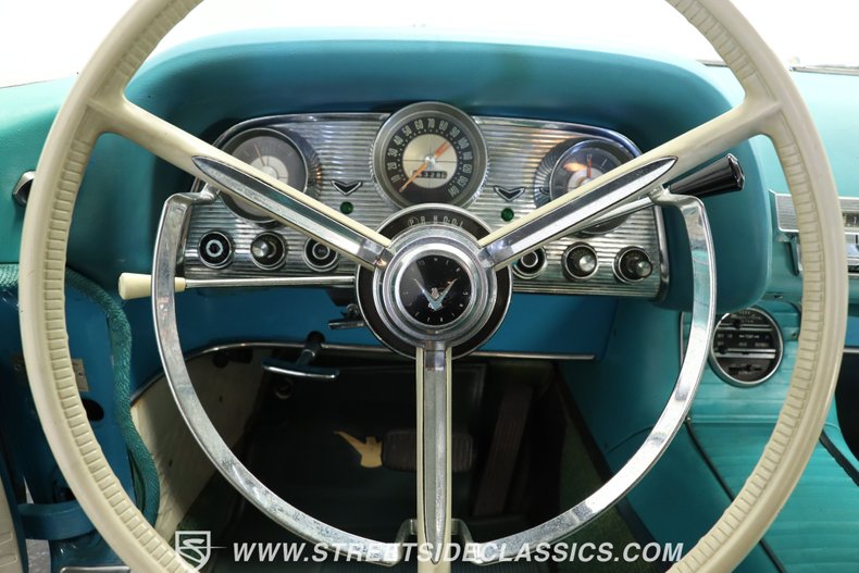 Ford-Thunderbird-1958-Turquoise-Turquoise-32